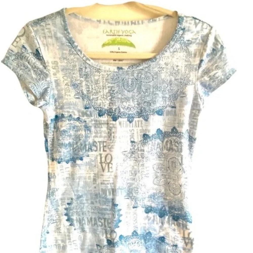 Earth Yoga Paisley Short Sleeve T-shirt